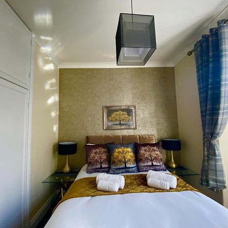 Merewyke Boutique Luxury Family Apartment Sleeps 4 , Central Location Windermere Esterno foto