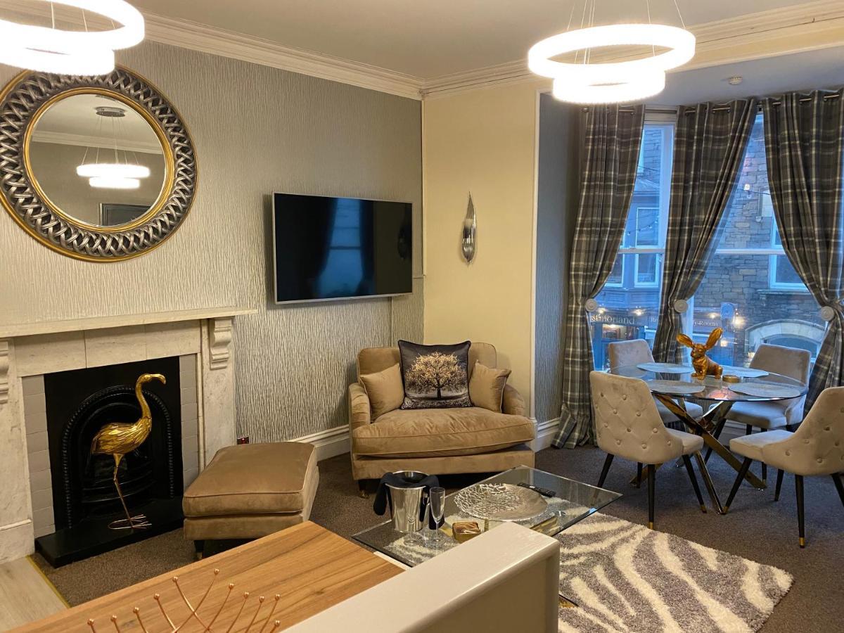 Merewyke Boutique Luxury Family Apartment Sleeps 4 , Central Location Windermere Esterno foto